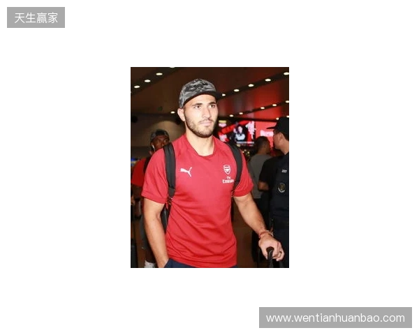 英超官方晒出图片:阿森纳U15全员抵达北京 英超官方晒出图片:阿森纳U15全员抵达北京